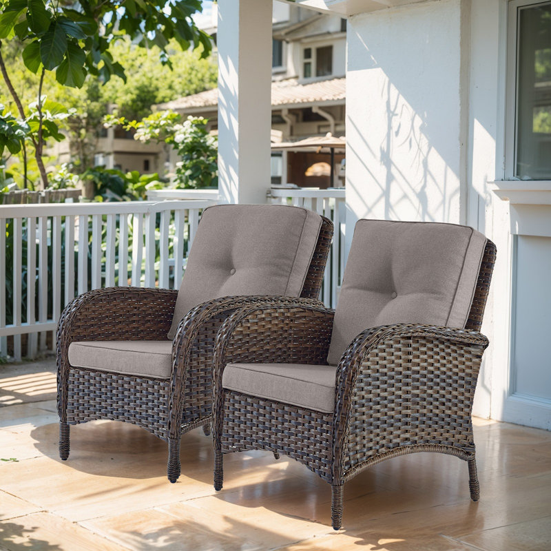 Chaise d'extérieur en osier avec coussins Braxleigh (ensemble de 2), Gris, Bleu marine