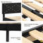 Lit plateforme en tissu d'ameublement-495708171