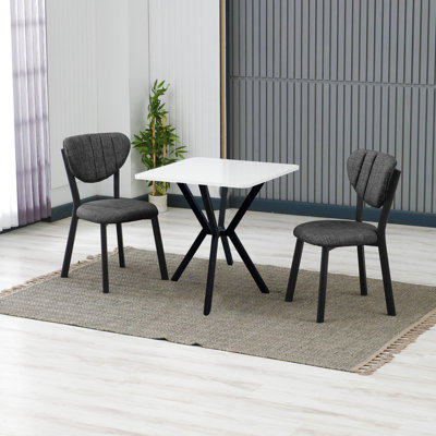 Ensemble de table et chaises de salle à manger extensible Modern (3 pièces), anthracite et blanc | 100% panneau de particules revêtu de mélamine, table: 27,6 po x 29,1 po x 27,6 po, chaises: 18,5 po x 33,5 po x 17,7 po | Structure en métal durable et tissu de lin, parfait pour les salles à manger élégantes