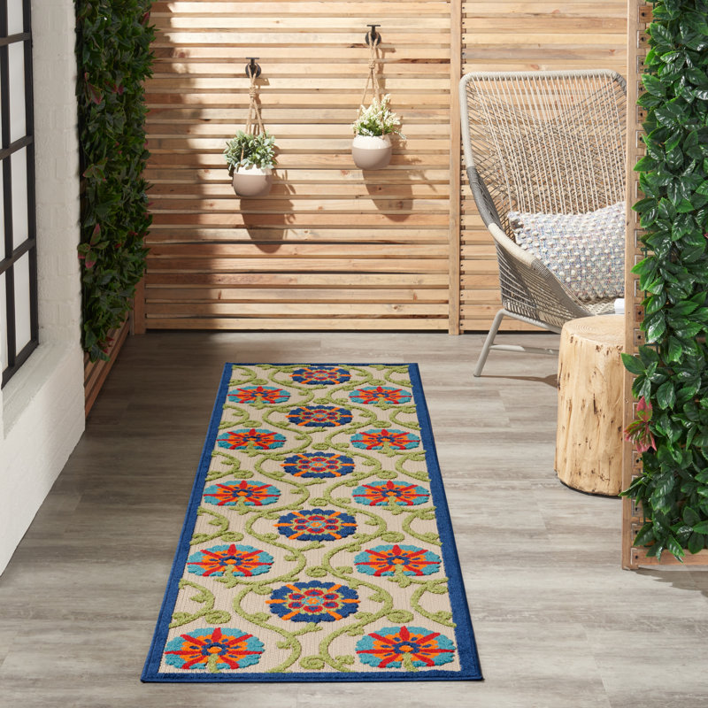 Eaglin Floral Indoor / Outdoor Rug, Runner 2'3" x 8'