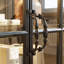 Armoire d'appoint 4 portes avec verre trempé et lumières réglables