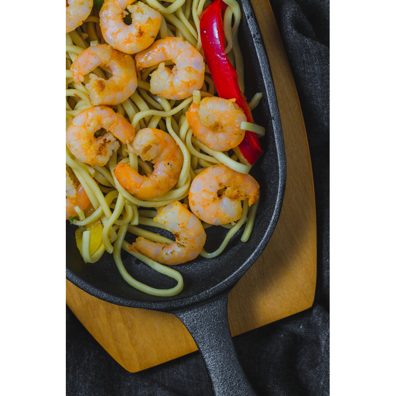 KitchenCraft World of Flavours Oriental Sizzle Platters, Set of 2 Cast Iron Grill Sizzling Plates with Wooden Bases, Black, 36 x 14.5 x 3.5cm