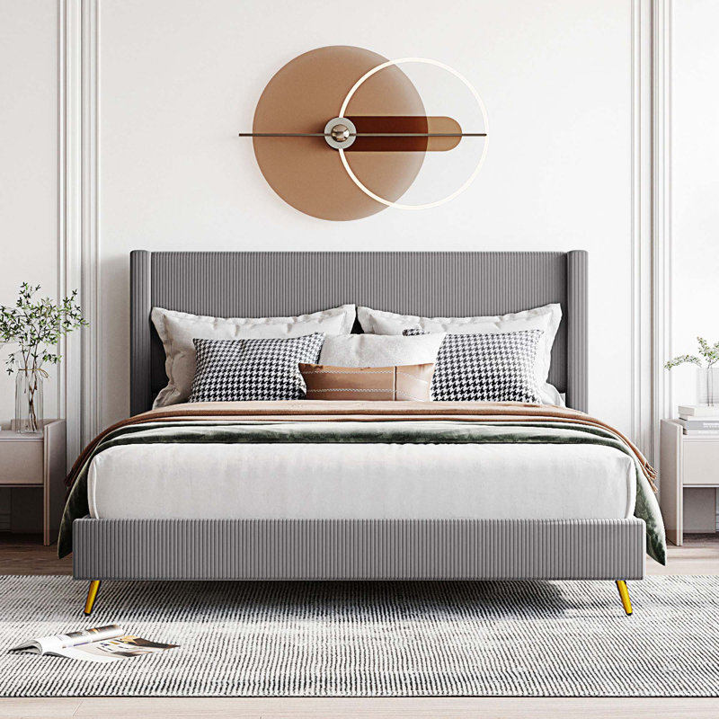 Grand lit plateforme tapissier Daventry, Gris 1