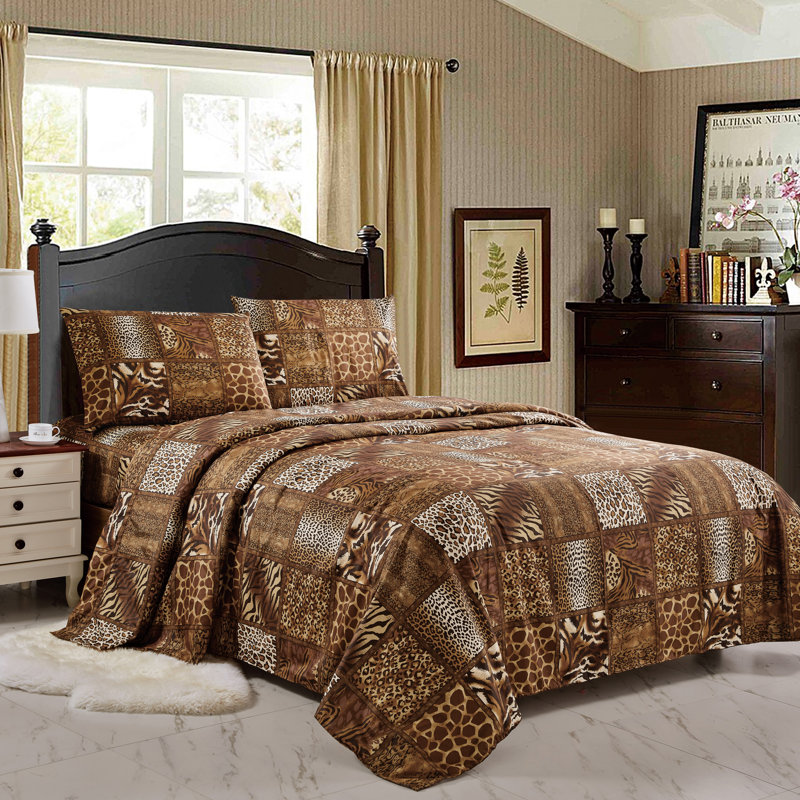 Polyester Box Stitch Animal Print Comforter, King Comforter + 2 Standard Shams 