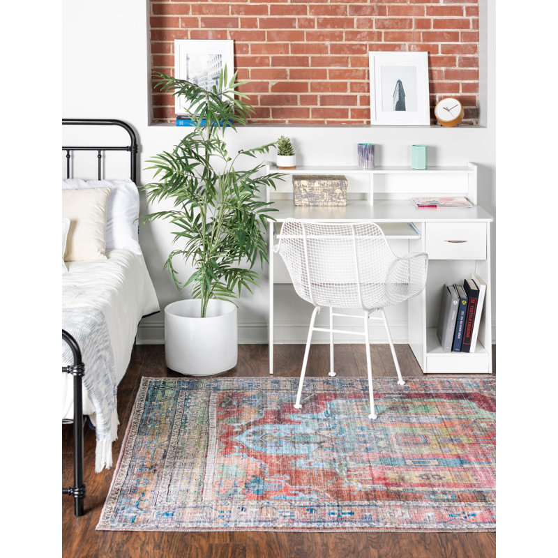 Engle Oriental Indoor Rug, Rectangle 7'10" x 10'