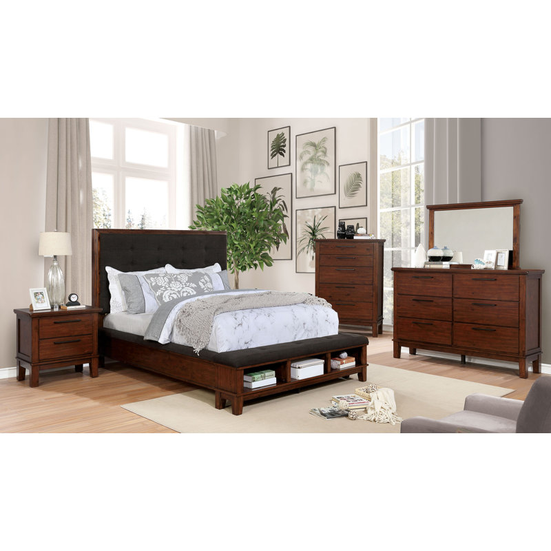 Ensemble de chambre configurable avec lit plateforme grand lit touffeté Mcfarren