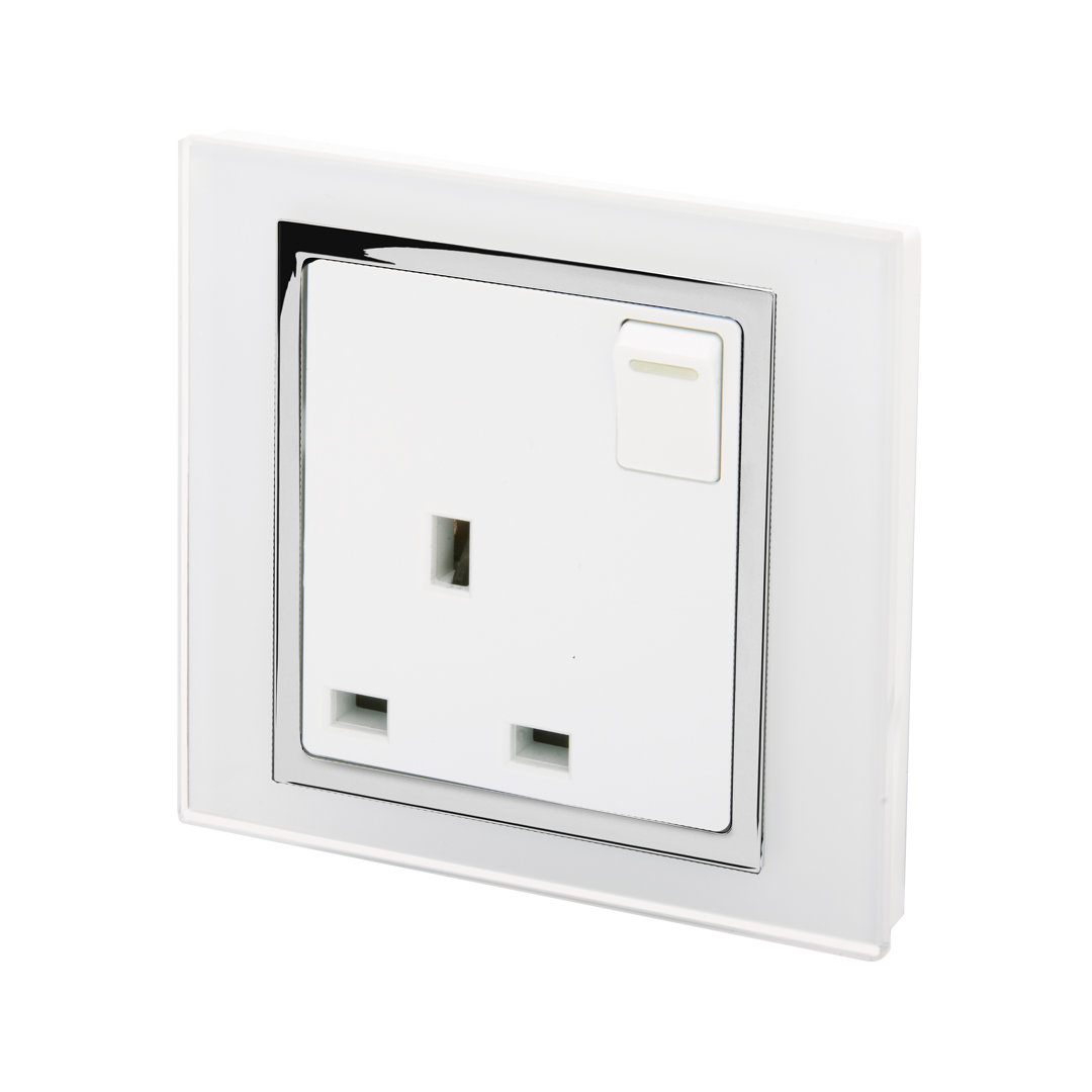 Crystal CT 13A Single Plug Socket With Switch White