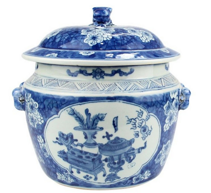 Chinoiserie Covered Jar With Foo Dog Lid