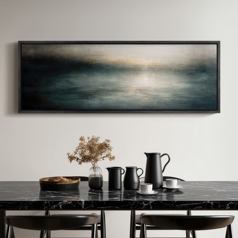 «Misty Blue Abstract Seascape Light Reflection Horizon», reproduction d'art encadrée, H 20 po x l 60 po, Noir