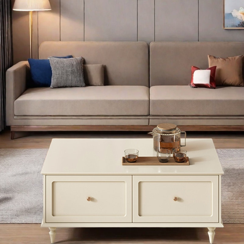 Table basse spacieuse en bois avec rangement