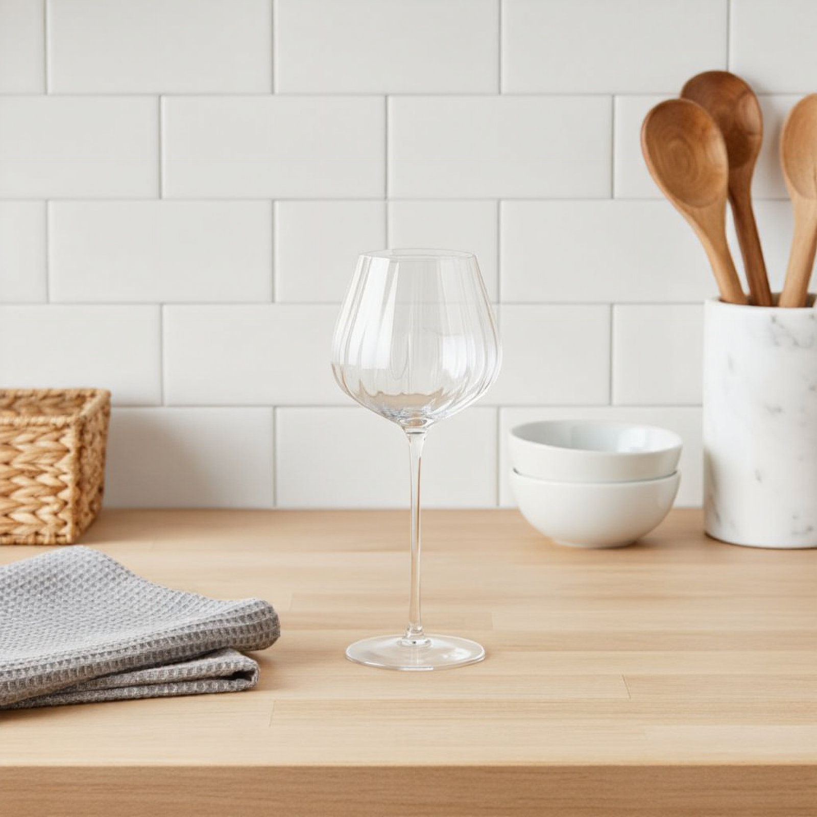 Boulder Ribbed Red Wine Glass, Clear