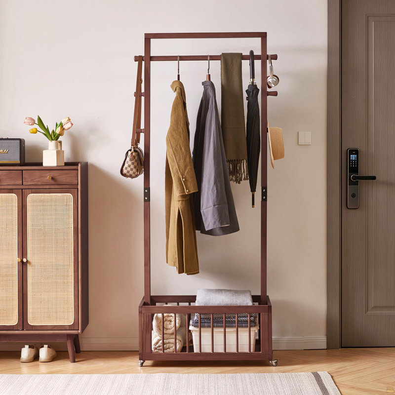 Portemanteau autoportant en bois massif avec roulettes et panier de rangement 19,68 po x 15,75 po x 70,87 po