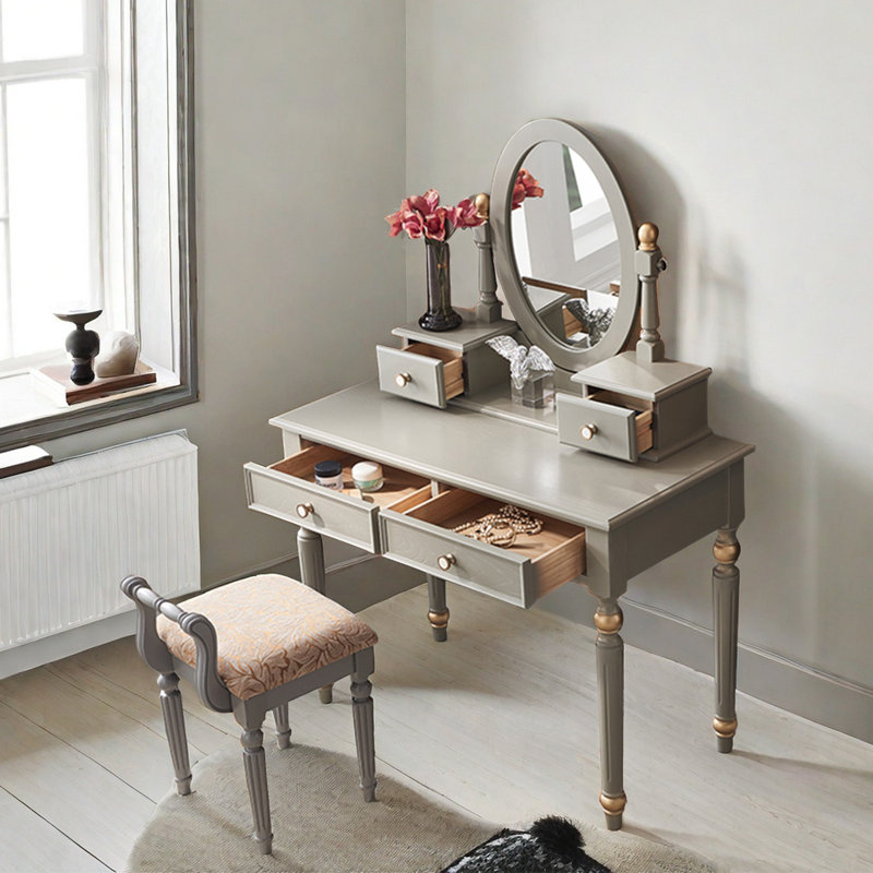 Caytlynn Vanity