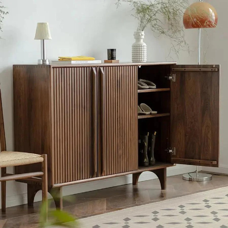 Armoire à chaussures peu encombrante