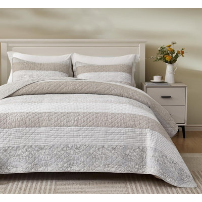 Robyn Cotton Patchwork Reversible Quilt Set