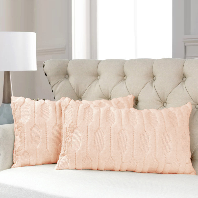Housses de coussin en fausse fourrure Tatami, Crème / pêche