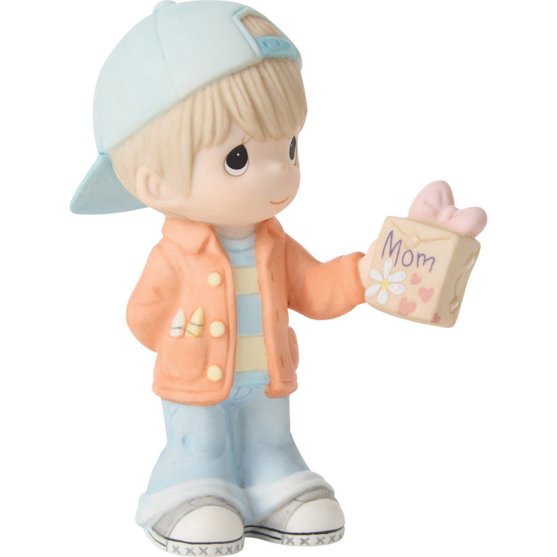 Figurine Precious Moments garçon tenant un cadeau pour maman 4,83 pouces