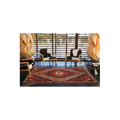 Red Colored Geometric Traditional Modern Patterned Woven Base Decorative Rug Machine Washable
