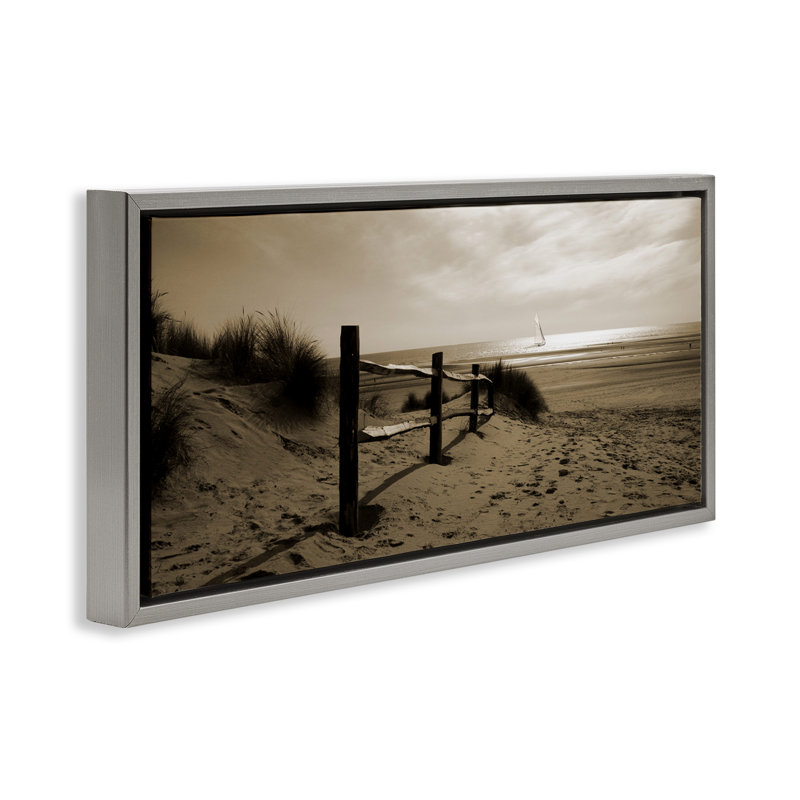 «Open Water Beach», art mural encadré par Noah Bay, Cadre flottant gris lustré, H 14 po x l 31 po