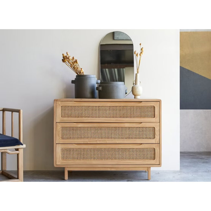 Commode Cloé à 3 tiroirs en bois de manguier massif avec panneaux avant en rotin