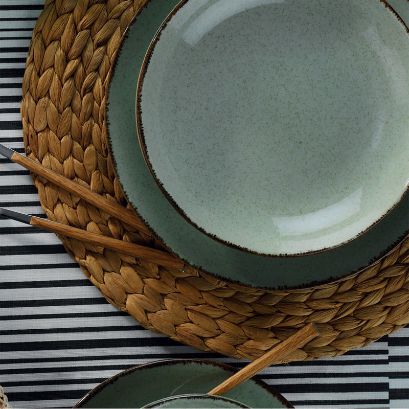 Amarye Piece Porcelain China Dinnerware Set - Service for 4, Green
