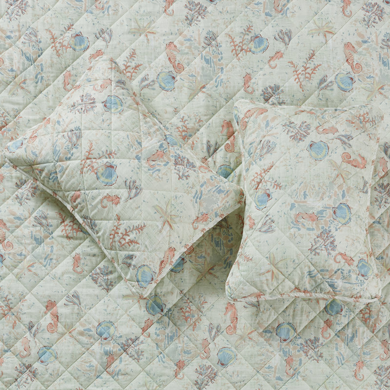 Coastal Inspired Reversible Quilt Set with Shams, King Quilt + 2 King Shams