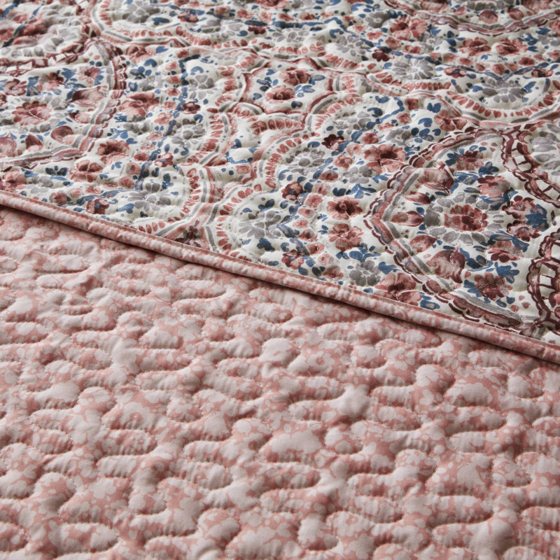 Courtepointe Valerie Boho, Motif floral rose, Édredon simple + 1 très grande taie décorative