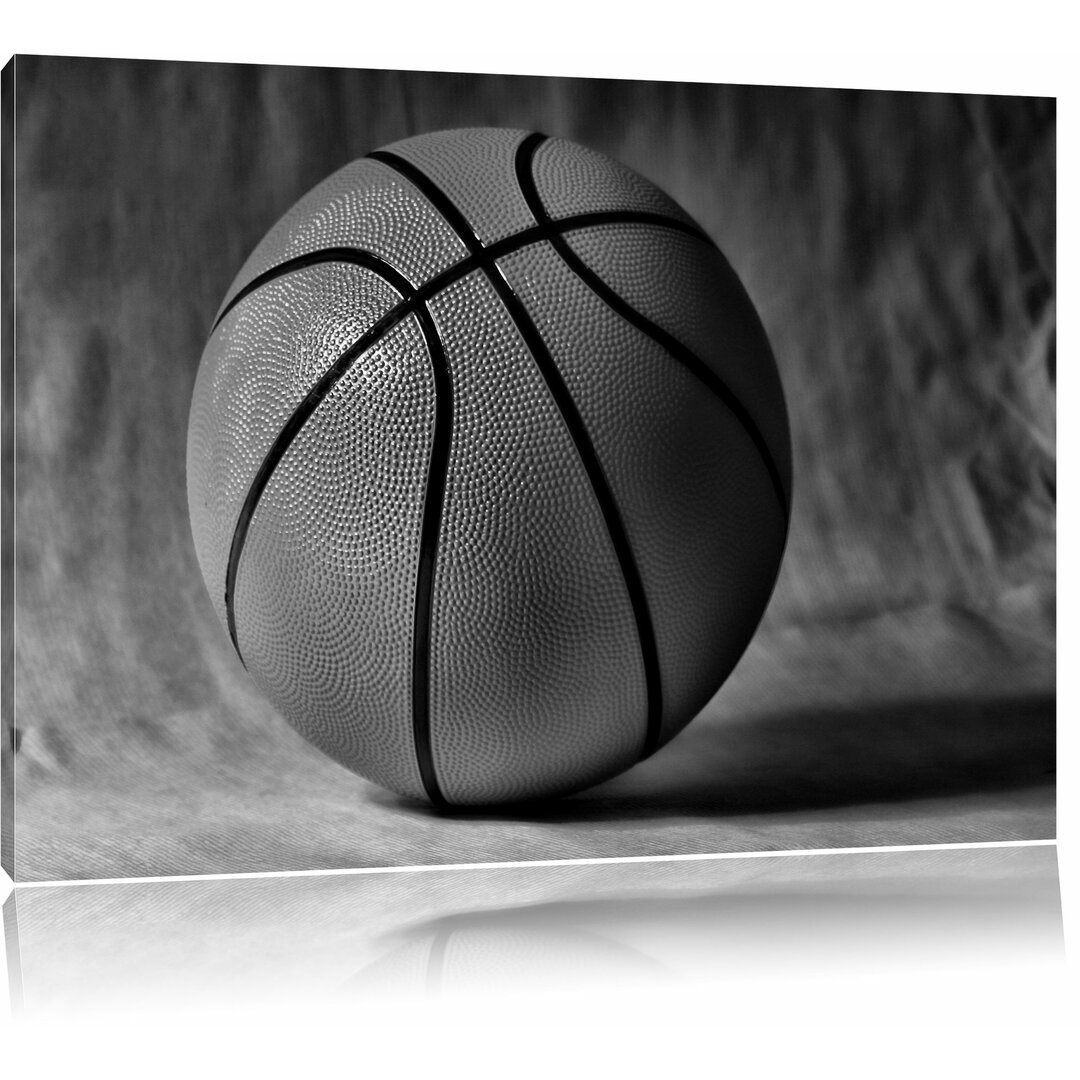 Leinwandbild Basketball schwarzer Hintergrund in Monochrom