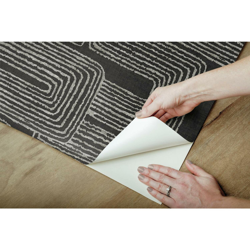 Peel & Stick Geometric Roll, Black/White