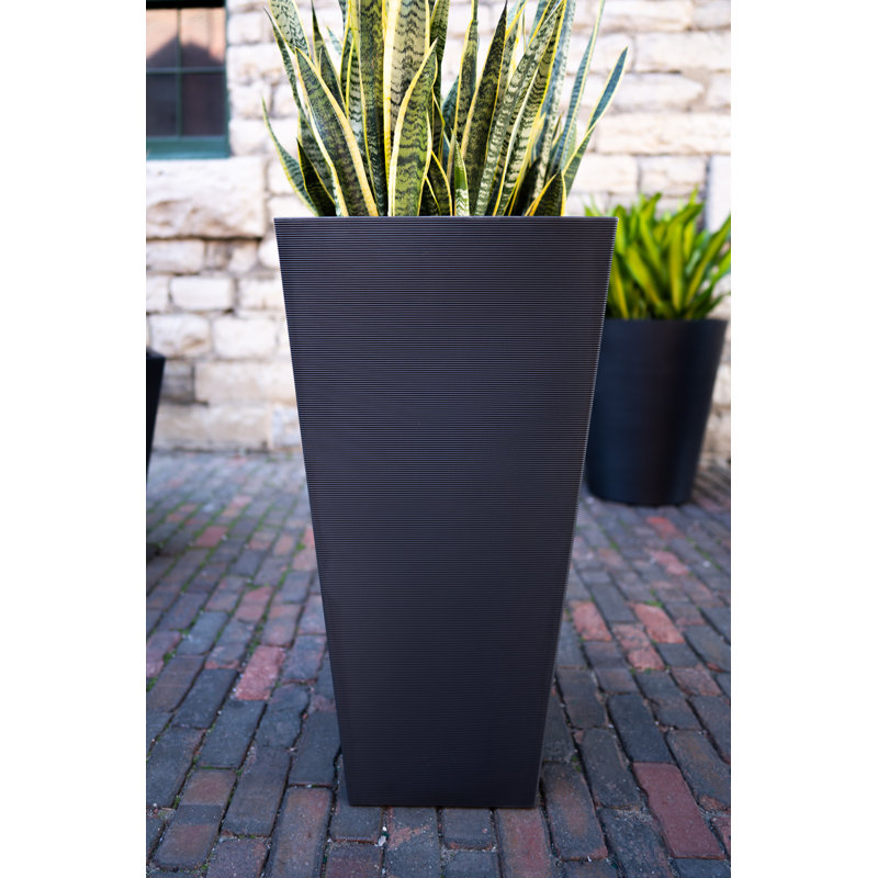 Pro Series Column Forty Planter, Black