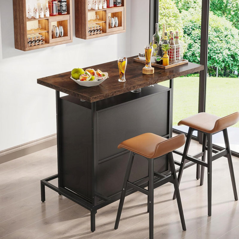 Bar industriel avec rangement à 3 niveaux et porte-verres à vin