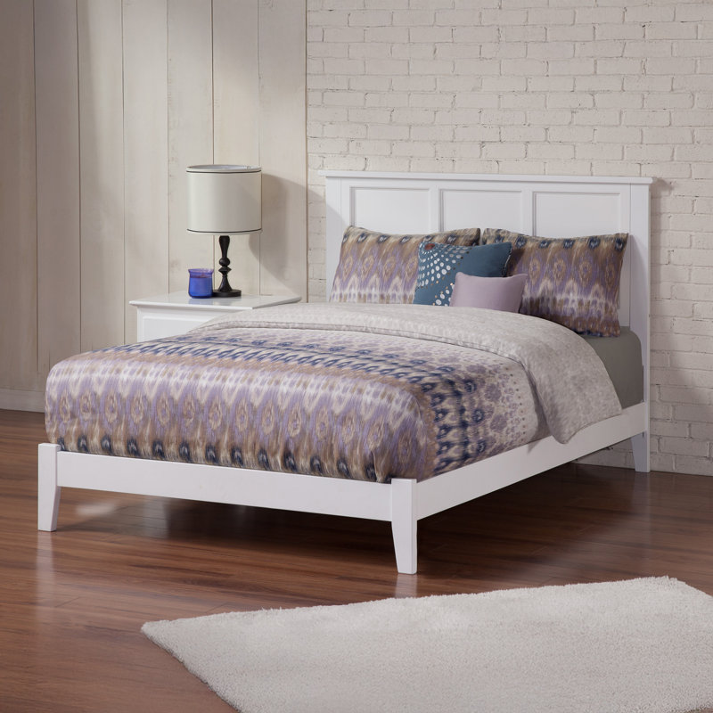 Troutville Solid Wood Standard Bed, King, White