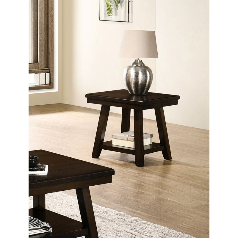 Table de bout rectangulaire de couleur foncée, une tablette pour le rangement, pieds en bois de pin, 50 lb de poids et une tablette, bois naturel, capacité de poids, 22 pouces de hauteur, assemblage requis
