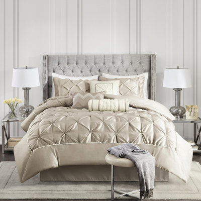 Couette 7 pièces King Taupe - Look époustouflant 264 cm x 234 cm, taies d'oreiller 51 cm x 91 cm, coussins décoratifs, jupe de lit, détails élégants, tissu lavable à la machine