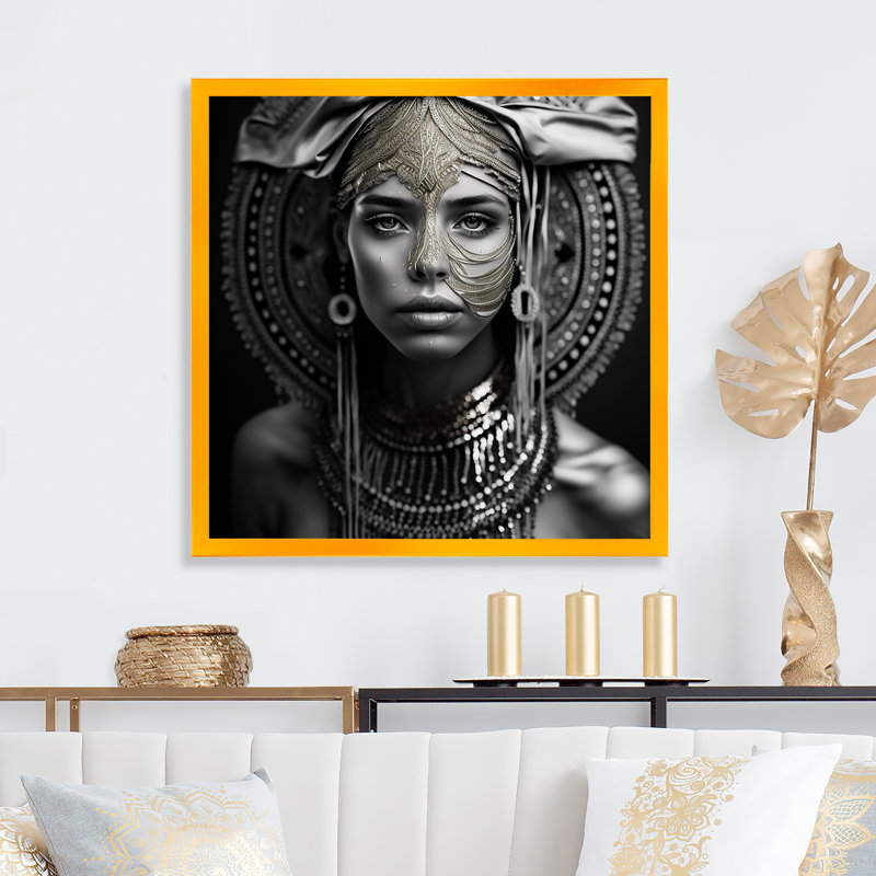 Femme bohémienne en noir et blanc I - reproduction sur toile, H 36 po x l 36 po x P 1,5 po