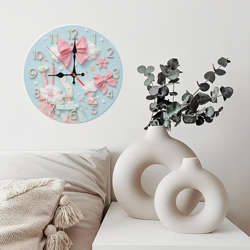 Horloge fantaisiste-cadran-avec-arcs-roses