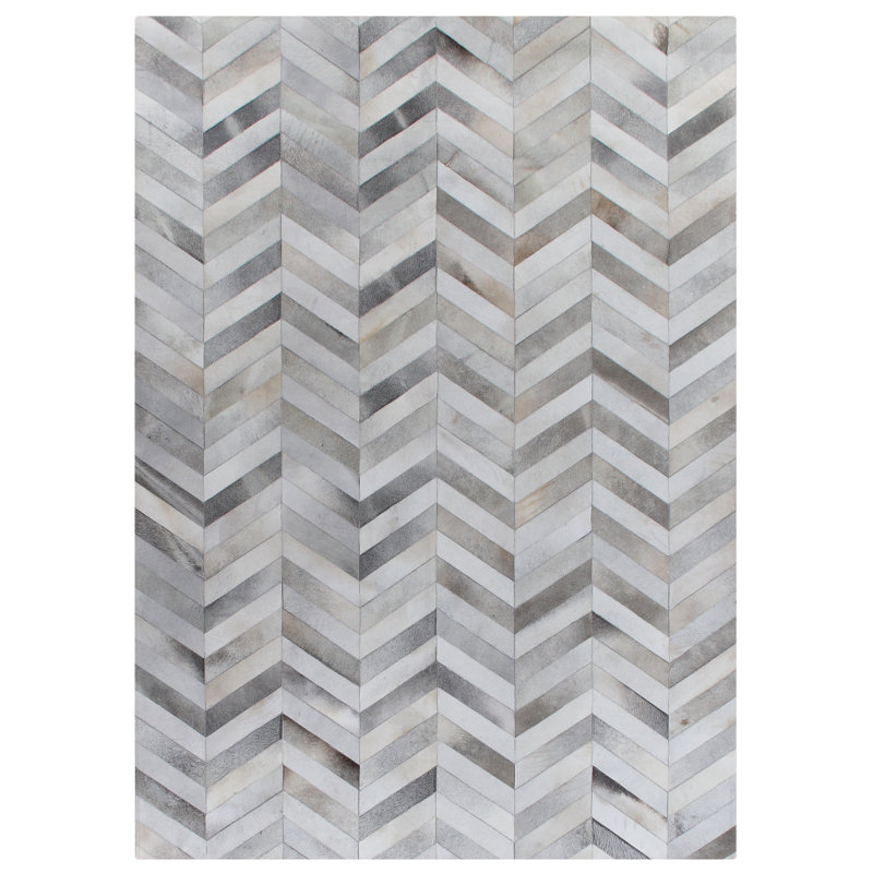 Natural Hide Cowhide Chevron Area Rug, Rectangle 8' x 11'
