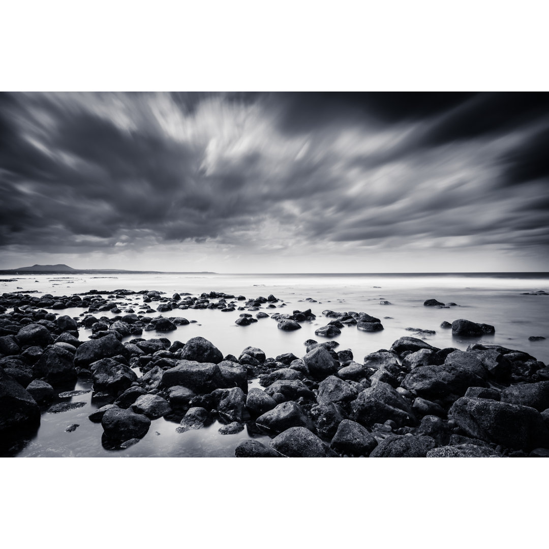 Felsen und Meer in Schwarz-Weiß, Kanarische Insel