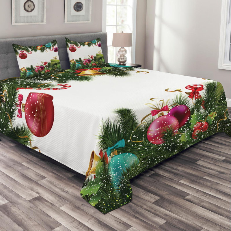 Traditional Polyester Coverlet, Queen Coverlet + 2 Shams