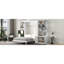 Lit escamotable avec plusieurs tablettes de rangement et une armoire, blanc