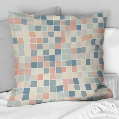 Coussin décoratif abstrait rose et bleu Misty Grid II