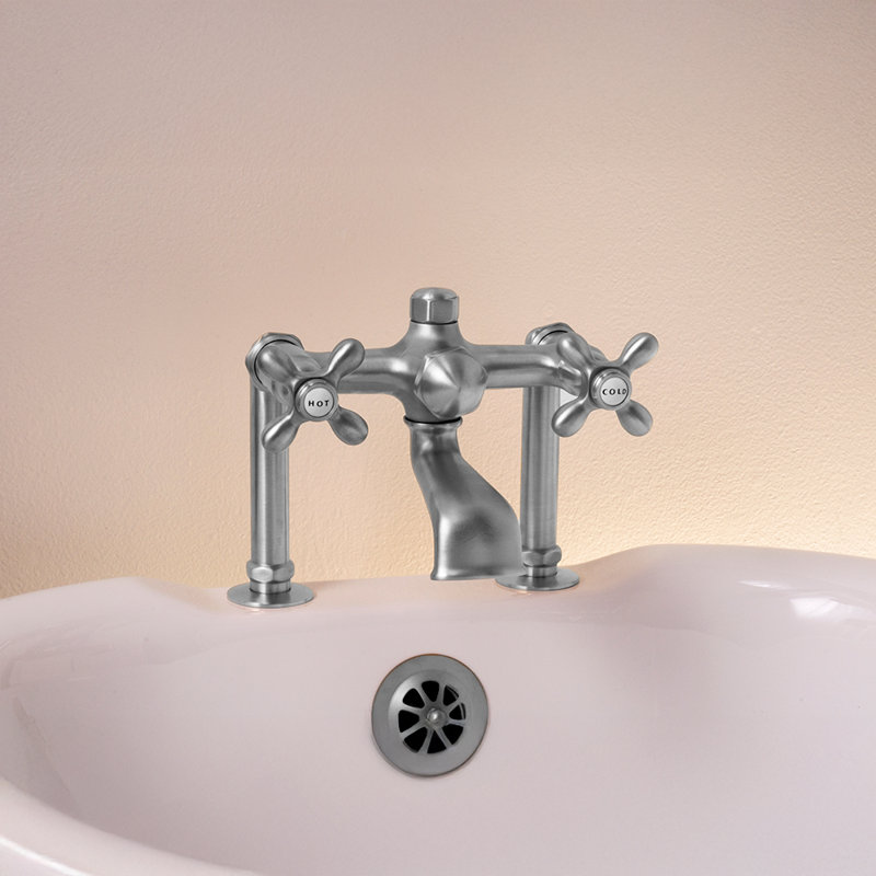 Robinet de baignoire à fixation sur le comptoir avec poignées en croix (P0802) par Strom Living, Laiton ultra enduit