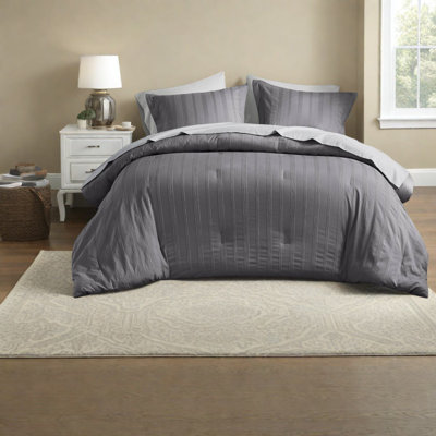 Ensemble de literie très grand et durable en polyester californien, motif rayé moderne pour une maison confortable