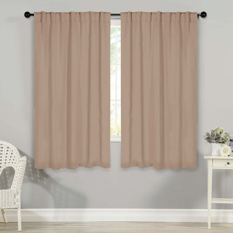 Rideaux obscurcissant et passe-tringle Levatt Classic, Bois de frêne fumé, L 52 po x L 72 po