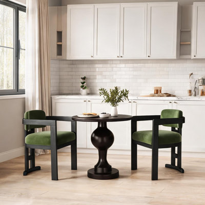 Chaise de salle à manger avec cadre, jumelant un revêtement vert avec un ensemble de 2 chaises d'appoint rembourrées et une structure en bois massif