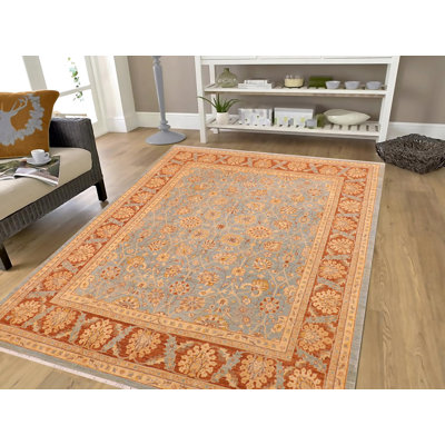 Silke Hand Knotted Wool Oriental Rug