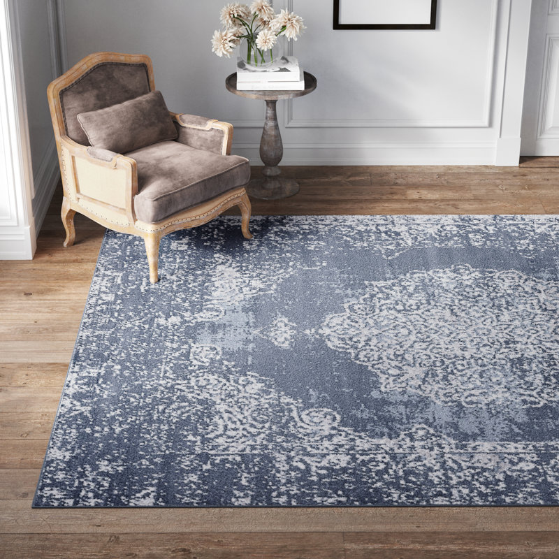 Tapis bleu Avigail, Rectangle 5 pi 3 po x 7 pi 3 po