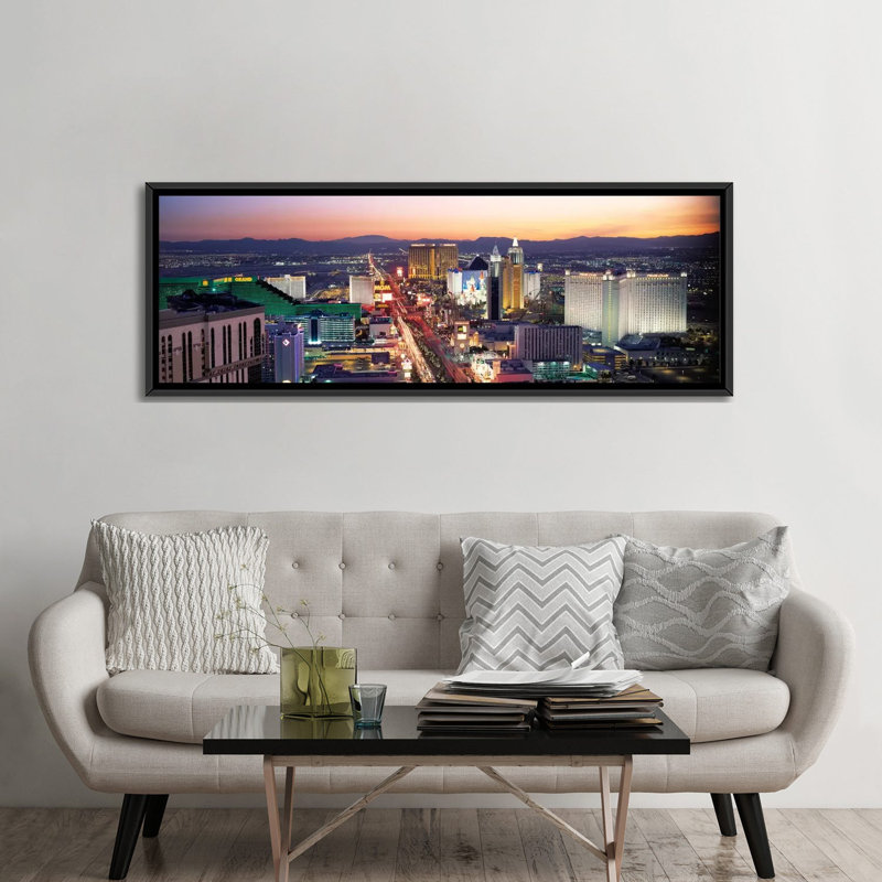 «Panoramic The Strip Las Vegas Nevada», reproduction de photo sur toile, H 24 po x l 72 po x P 1,5 po, Toile tendue