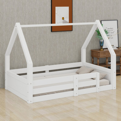 Lit de plain-pied avec structure de toit et barrières de sécurité pour chambres d'enfants et salles de jeux
