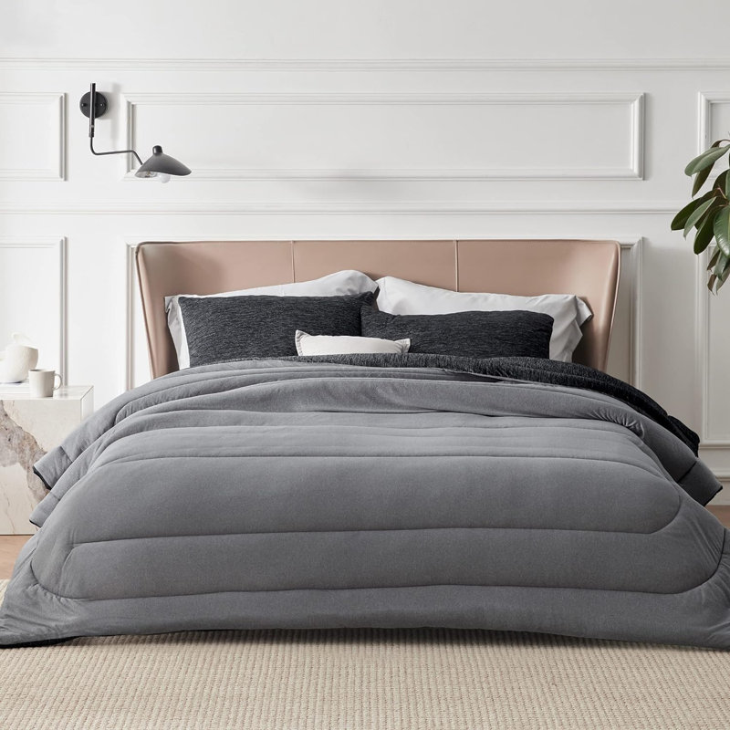 Bedsure Cooling And Warm Bed Set, Queen Comforter with 2 Pillowcases, Charcoal Black - Reversible